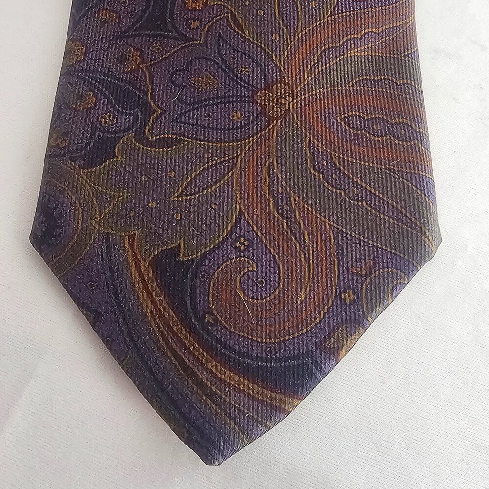 Robert Talbott Best of Class RODES Mens tie dark color Purple Gold Design Silk